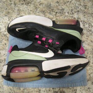 Women's Nike Air Max Verona Shoes Size 10